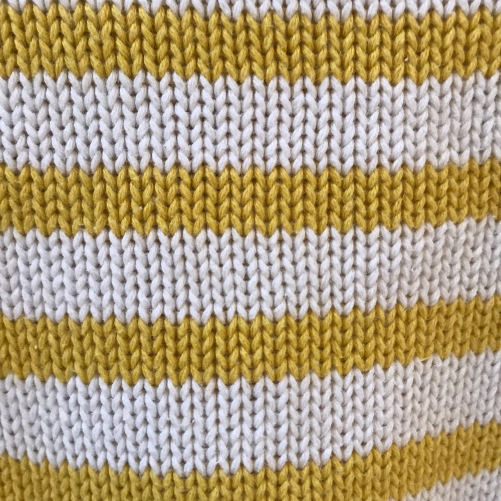 Forever 21 girls super cute sweater - Picture 3 of 5